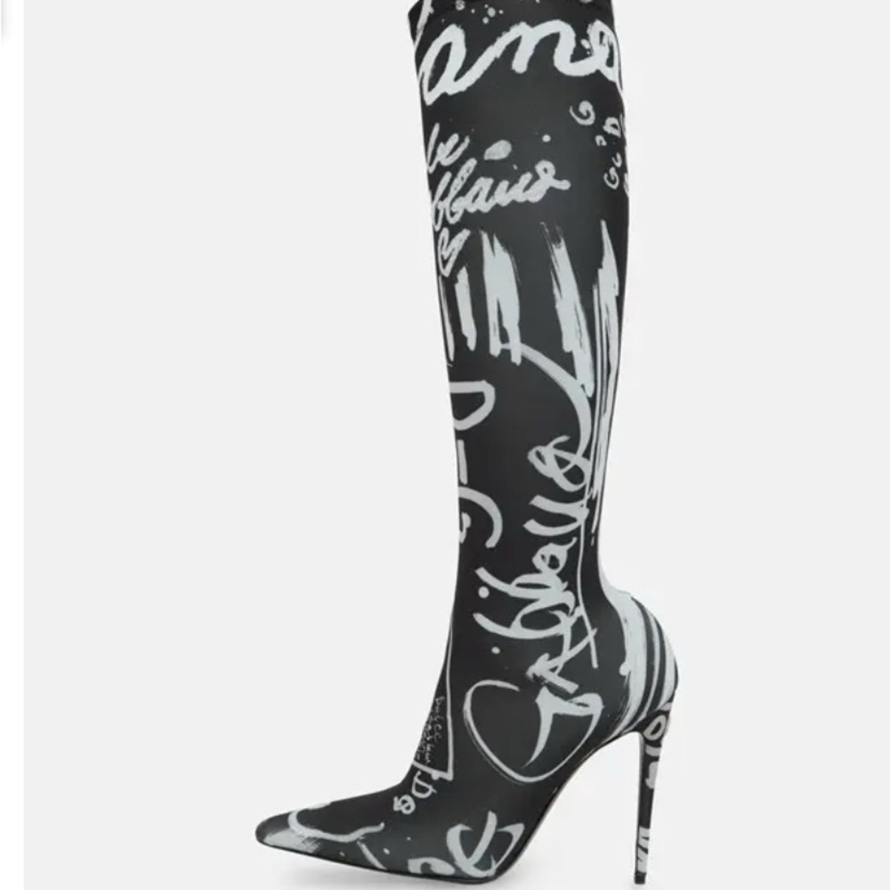 Dolce & Gabbana Love Print Boots - Picture 3 of 9